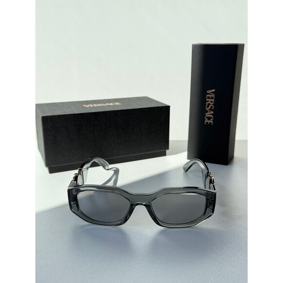 NEW Versace VE4361 \'Biggie\' Sunglasses in Grey Mirror main image 4